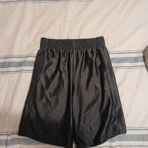 gray athletic works kids small (ages 6-7)